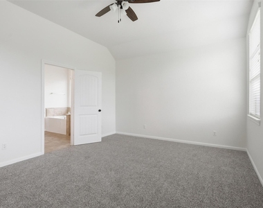 11307 Grand Creek Lane - Photo Thumbnail 16