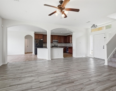 11307 Grand Creek Lane - Photo Thumbnail 7