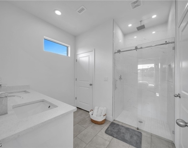 1064 Calumet Road - Photo Thumbnail 30