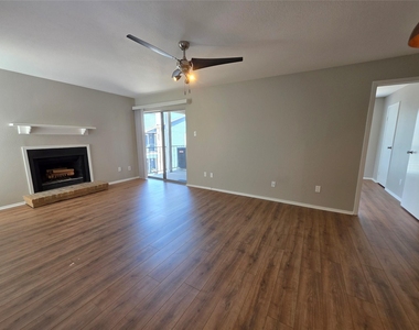 18519 Egret Bay Boulevard - Photo Thumbnail 12