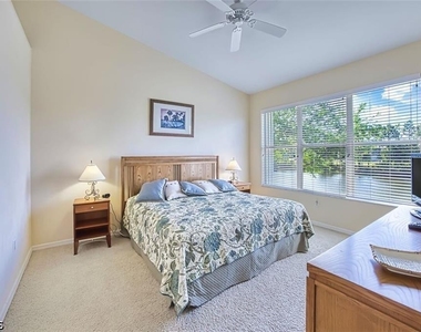 10135 Colonial Country Club Boulevard - Photo Thumbnail 14