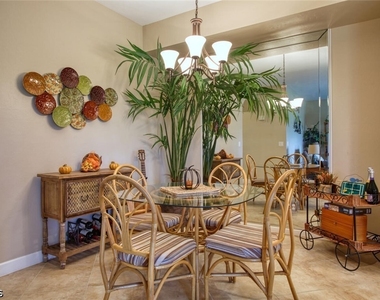 8076 Queen Palm Lane - Photo Thumbnail 5