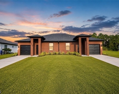 2220 Kenneth Avenue S - Photo Thumbnail 1