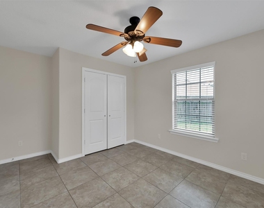 167 S Bend Court - Photo Thumbnail 12