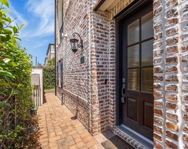 2602 Cottage Grove Green Drive - Photo Thumbnail 4