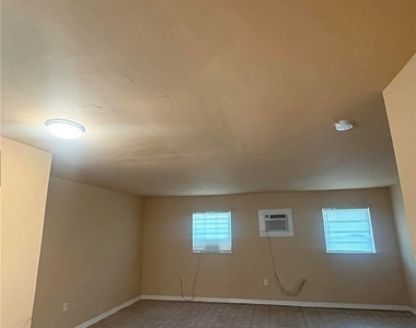 227 Maria Street - Photo Thumbnail 4