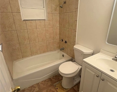 227 Maria Street - Photo Thumbnail 7