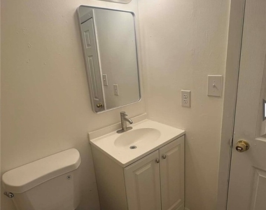 227 Maria Street - Photo Thumbnail 6