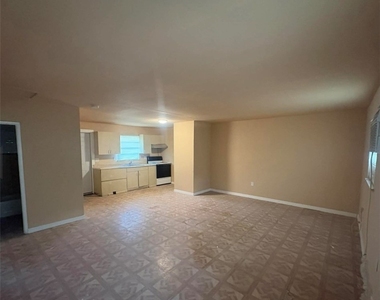 227 Maria Street - Photo Thumbnail 2