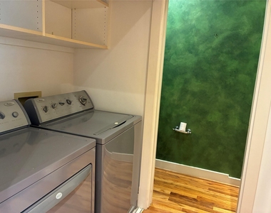 6320 Haskell Street - Photo Thumbnail 22