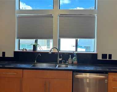 6320 Haskell Street - Photo Thumbnail 16