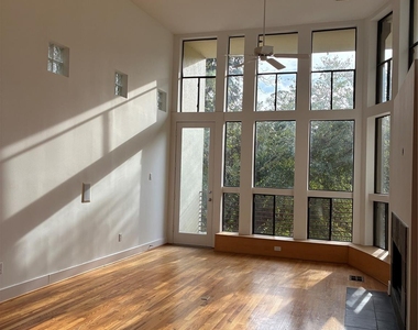 6320 Haskell Street - Photo Thumbnail 9