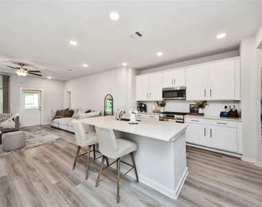 8646 Blueberry Ash Street - Photo Thumbnail 11