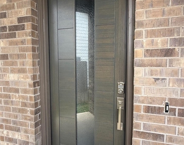 31961 Retama Ranch Lane - Photo Thumbnail 4