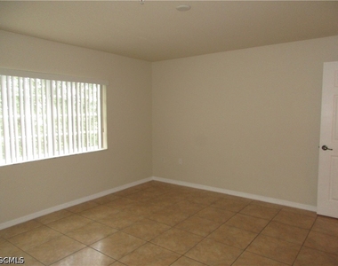 1328 Se 8th Avenue - Photo Thumbnail 6