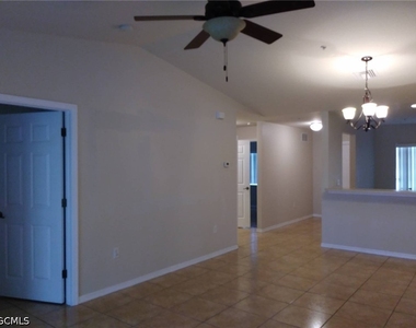 1328 Se 8th Avenue - Photo Thumbnail 5