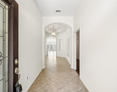3802 Windmill Links Drive - Photo Thumbnail 3