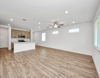1910 Olivos Street - Photo Thumbnail 26