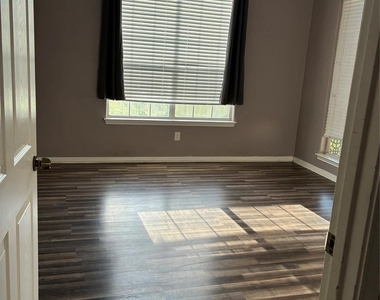 14049 Overstreet Drive - Photo Thumbnail 15