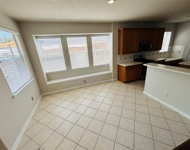 18002 Secret Branch Lane - Photo Thumbnail 8