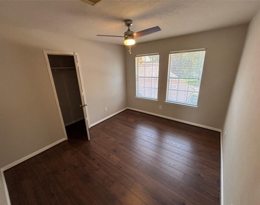 18002 Secret Branch Lane - Photo Thumbnail 17