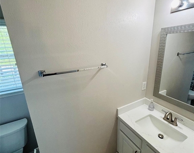 18002 Secret Branch Lane - Photo Thumbnail 15