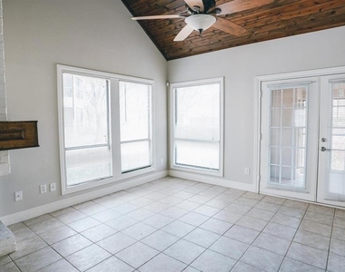 4144 Greystone Way - Photo Thumbnail 7