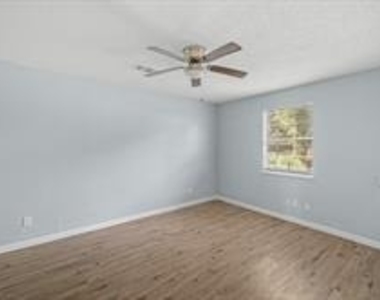 12033 18th Street - Photo Thumbnail 15