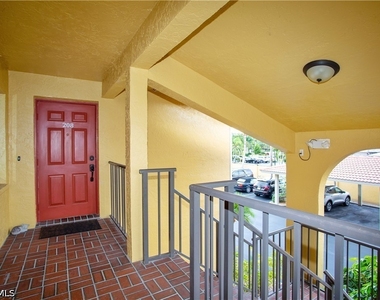 9871 Citadel Lane - Photo Thumbnail 7