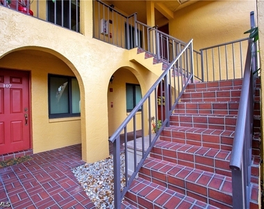 9871 Citadel Lane - Photo Thumbnail 6