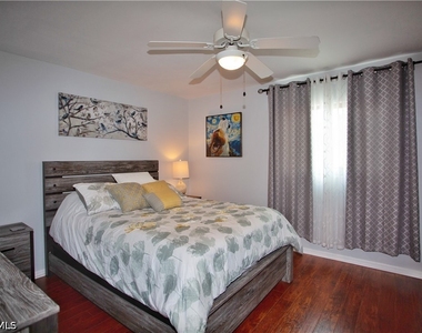 9871 Citadel Lane - Photo Thumbnail 24