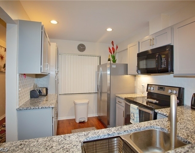 9871 Citadel Lane - Photo Thumbnail 13