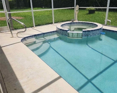 11028 Lakeland Circle - Photo Thumbnail 10