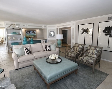 4251 Gulf Shore Boulevard N - Photo Thumbnail 2