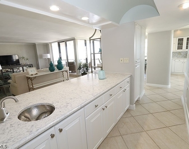 4251 Gulf Shore Boulevard N - Photo Thumbnail 17