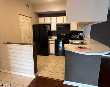 6490 Aragon Way - Photo Thumbnail 3