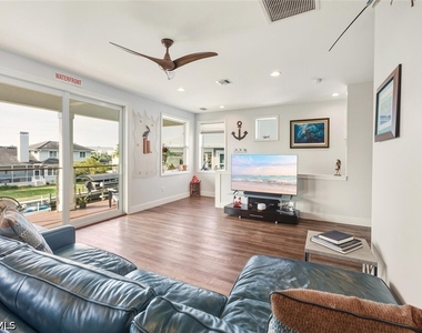 27088 Del Lane - Photo Thumbnail 33