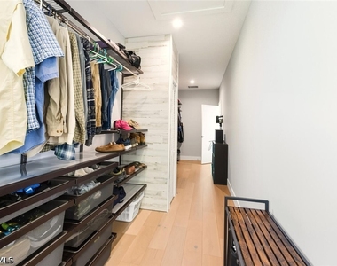 27088 Del Lane - Photo Thumbnail 16