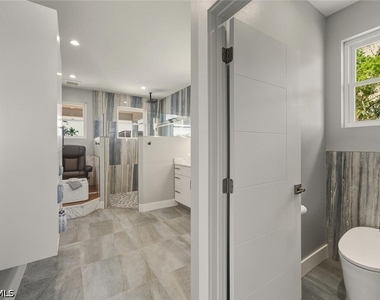 27088 Del Lane - Photo Thumbnail 17
