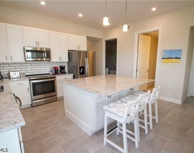 163 Indies Drive E - Photo Thumbnail 40