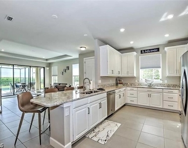 15158 Tolmino Street - Photo Thumbnail 2