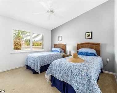2400 Bayou Lane - Photo Thumbnail 8