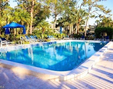 1111 Wildwood Lane - Photo Thumbnail 17