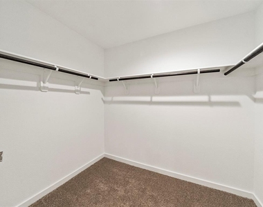 7922 Brumbly Lane - Photo Thumbnail 10