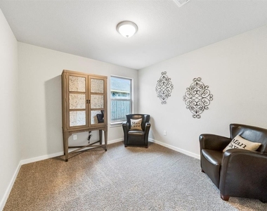 7922 Brumbly Lane - Photo Thumbnail 13