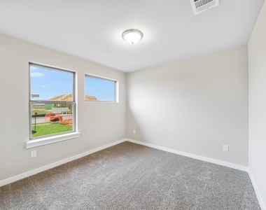 7922 Brumbly Lane - Photo Thumbnail 4