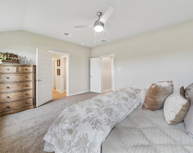 7922 Brumbly Lane - Photo Thumbnail 11