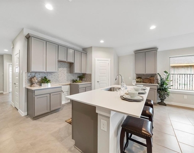 7922 Brumbly Lane - Photo Thumbnail 6