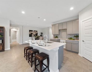 7922 Brumbly Lane - Photo Thumbnail 15