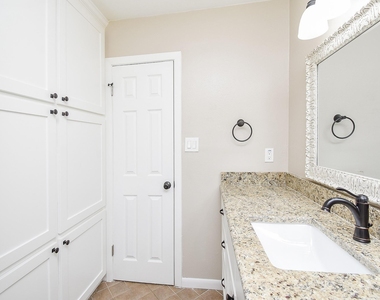 10030 Haddington Drive - Photo Thumbnail 12